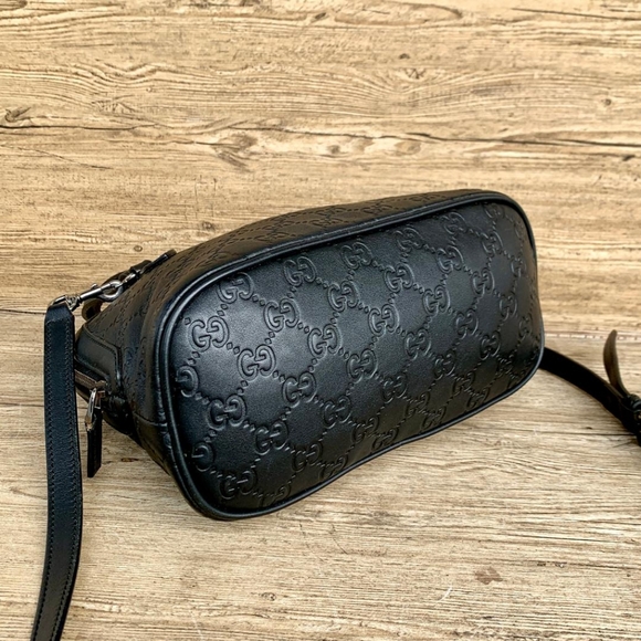 Gucci Small Dome Black leather Bag - Picture 5 of 10